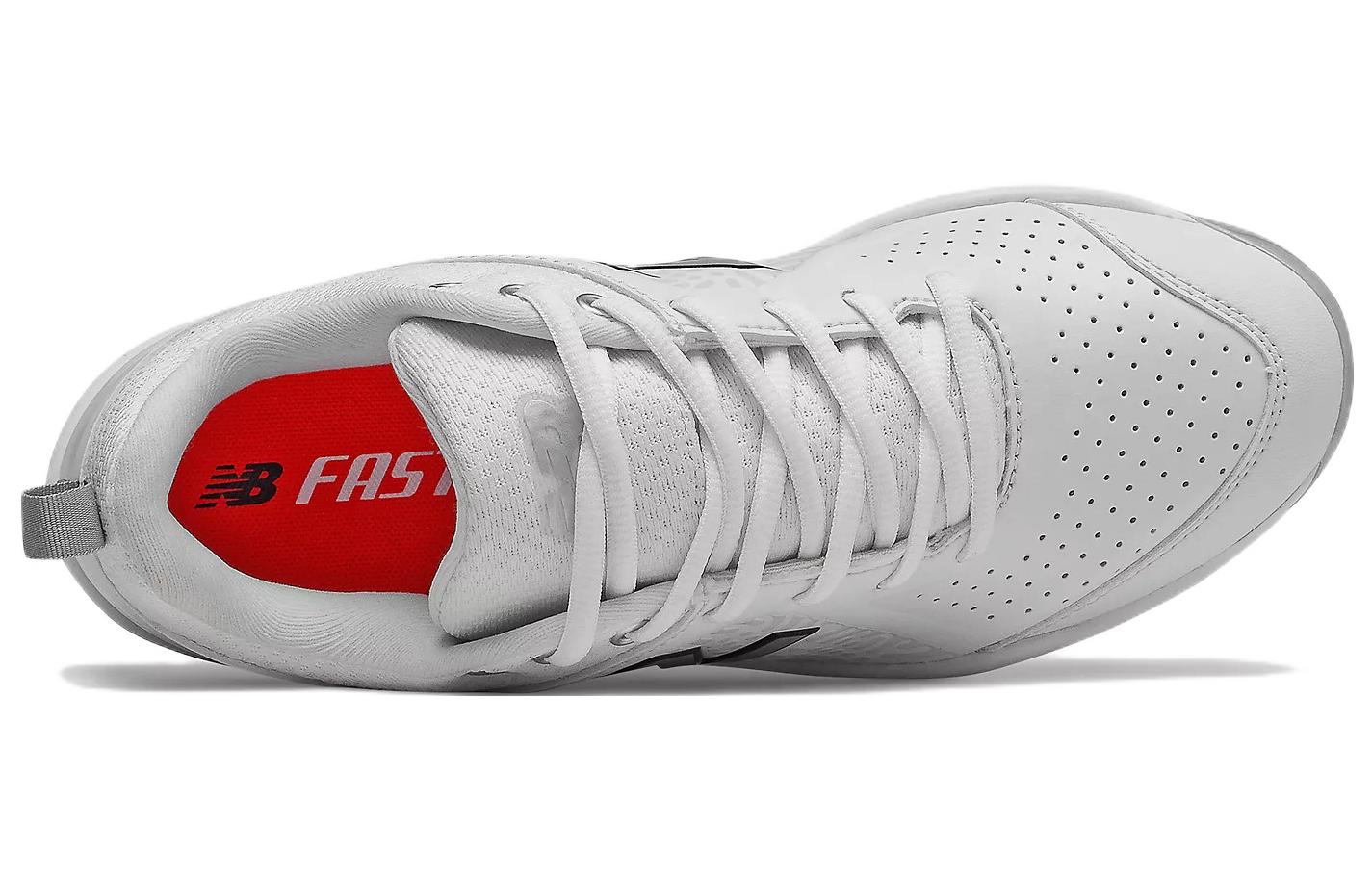 Lookbook New Balance Fresh Foam Velo v2 舒適耐磨訓練鞋 女款 白色