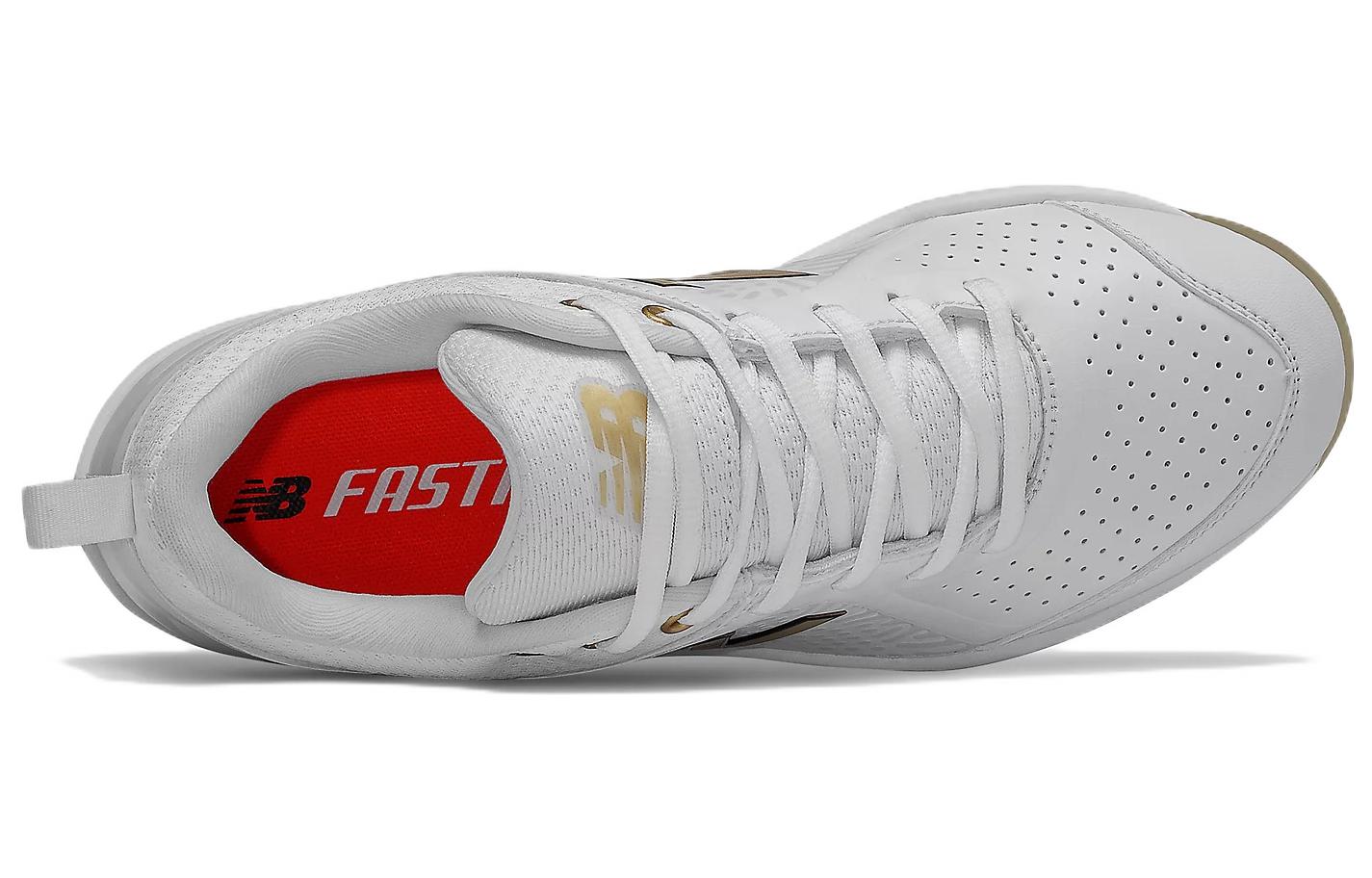 Lookbook New Balance Fresh Foam Velo v2 VIP 低筒耐磨訓練鞋 女款 白金