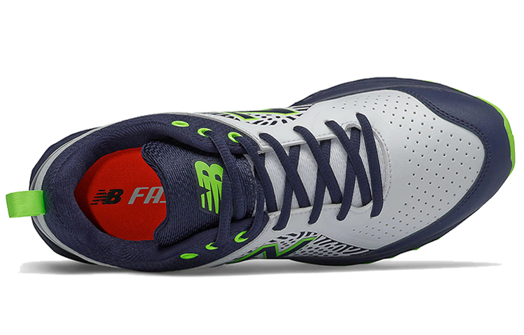 Lookbook New Balance Fresh Foam Velo v2 草地鞋 蓝绿色 女款