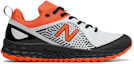 Order New Balance Fresh Foam Velo v2 Turf 黑橙 女款