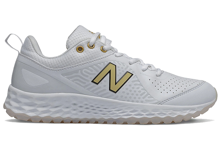 Order 新百倫 NB Fresh Foam Velo v2 人造草地運動鞋 低筒 女性款 白金色
