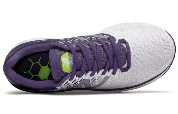 Lookbook (W) New Balance Fresh Foam Vongo v3 ''Grau Lila Weiß'' WVNGOWP3
