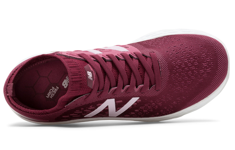 Lookbook (W) New Balance Fresh Foam Vongo v4 B-Weite Rot WVNGOBV4