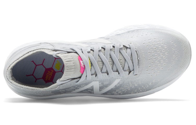 Lookbook (W) New Balance Fresh Foam Vongo v4 B-Larga Bianca. WVNGOGG4