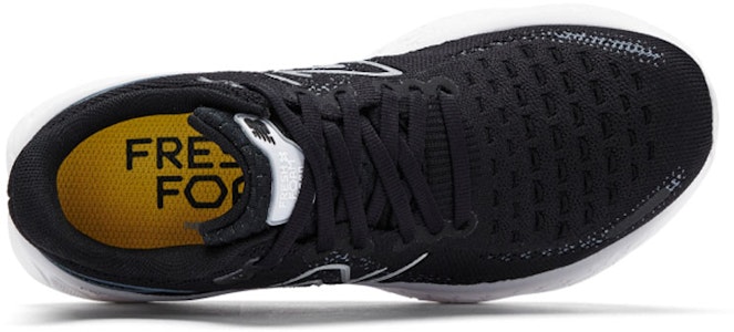 (W) New Balance Fresh Foam X 1080v12 'Hitam Thunder' W1080B12 Lookbook (W) New Balance Fresh Foam X 1080v12 'Hitam Thunder' W1080B12