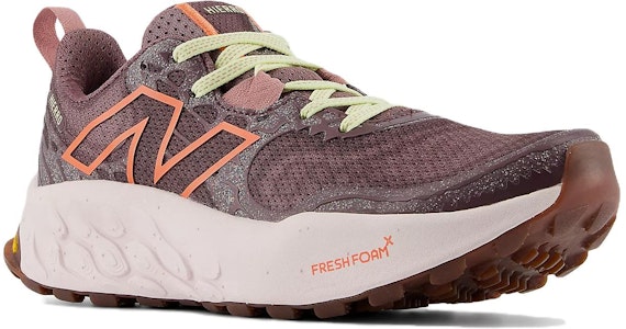 (W) New Balance Fresh Foam X Hierro v8 'Regaliz Rojo Golfo' WTHIERP8 Lookbook (W) New Balance Fresh Foam X Hierro v8 'Regaliz Rojo Golfo' WTHIERP8