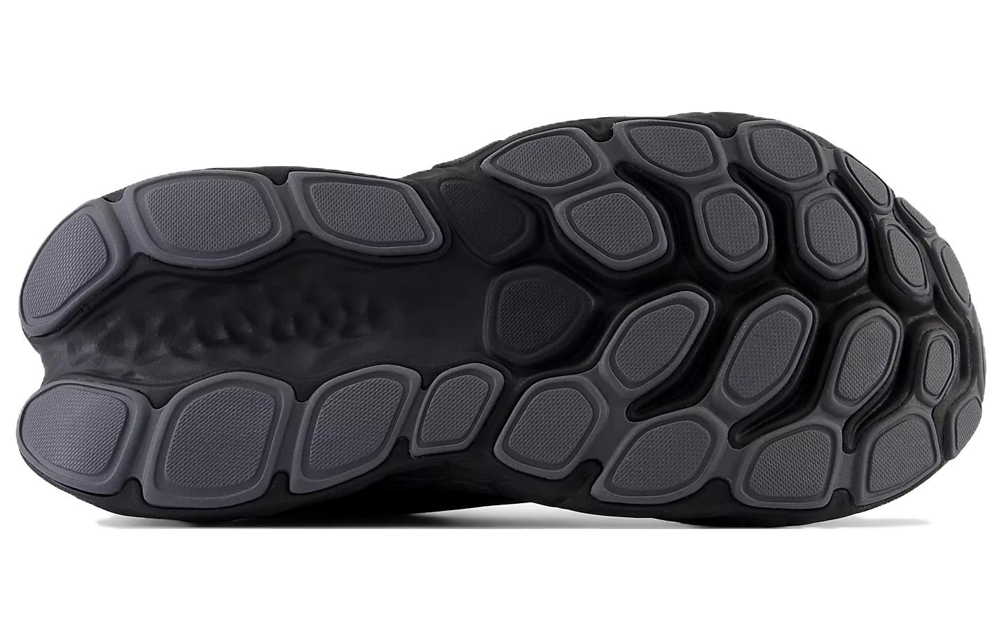 Shop New Balance NB Fresh Foam X More v4 減震透氣 低筒 跑步鞋 女款 金屬黑