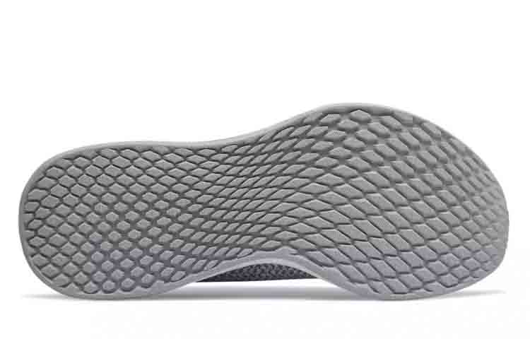 Shop (W) New Balance FreshFoam Lazr v2 – Chaussures Running modernes. WLAZRSG2