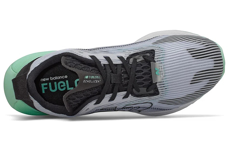 Lookbook (W) ニューバランス FuelCell グレー/黒/緑 WFCELLG