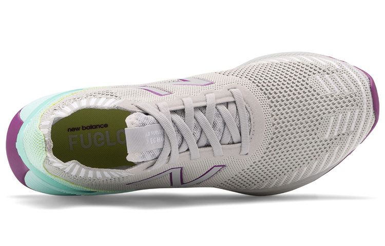 Lookbook (W) New Balance FuelCell Echo ''Grijs Groen'' WFCECCG