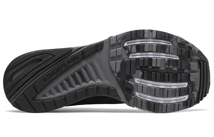 Shop (W) ニューバランス FuelCell Impulse 「ブラック」 WFCIMX