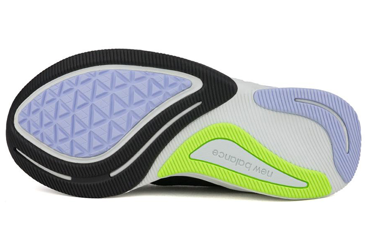 Shop (W) (レディース) New Balance FuelCell Prism「ブラックパープル」WFCPZBP WFCPZBP