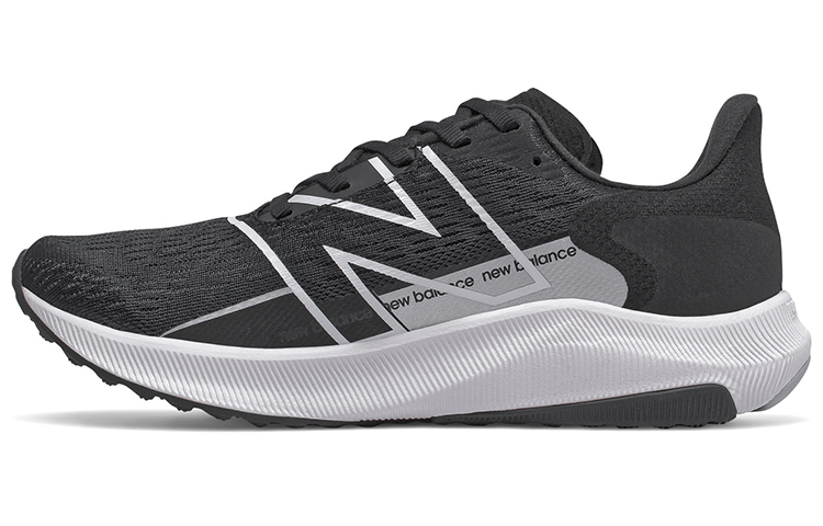 (Women) New Balance Fuelcell Propel Propel v2 Black / 'White' WFCPRBW2