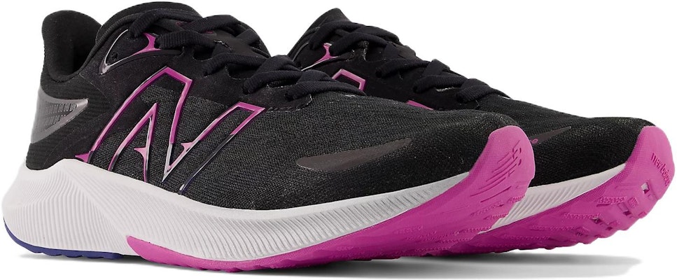 (W) New Balance Fuelcell Propel v3 'Hitam' WFCPRCD3 Lookbook (W) New Balance Fuelcell Propel v3 'Hitam' WFCPRCD3