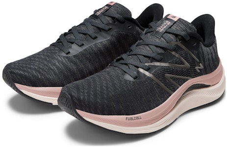 (W) ニューバランス FuelCell Propel v4 "黒ピンクムーン" WFCPRCK4 Lookbook (W) ニューバランス FuelCell Propel v4 "黒ピンクムーン" WFCPRCK4