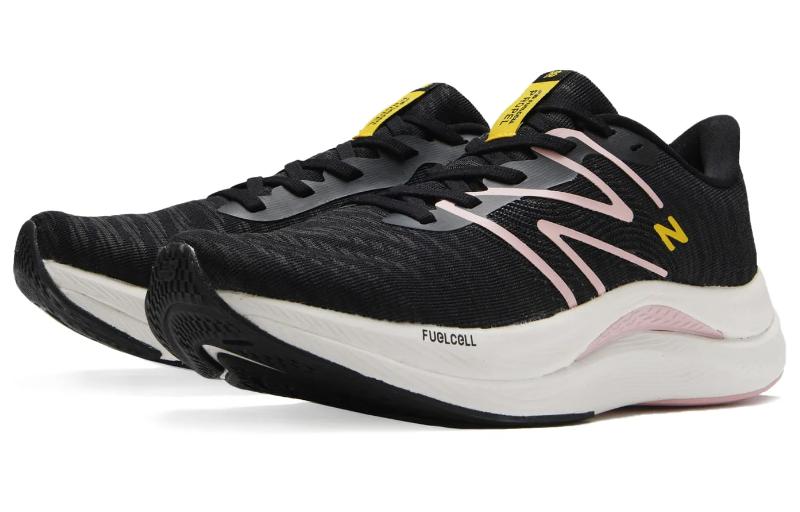 Lookbook (W) New Balance FuelCell Propel v4 Zapatillas de Running 'Negro Rosa' WFCPRCG4