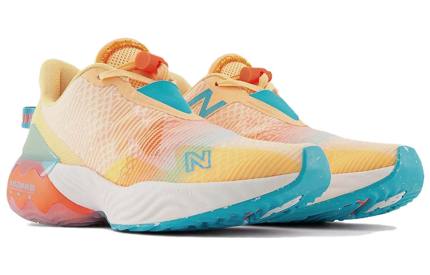 Lookbook （女性）New Balance FuelCell Rebel TR「日耀白」WRBLTAS1