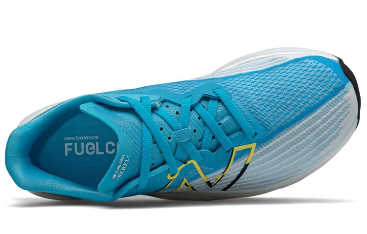 Lookbook （女性版）New Balance FuelCell Rebel v2 '白色虛擬天空' WFCXLG2
