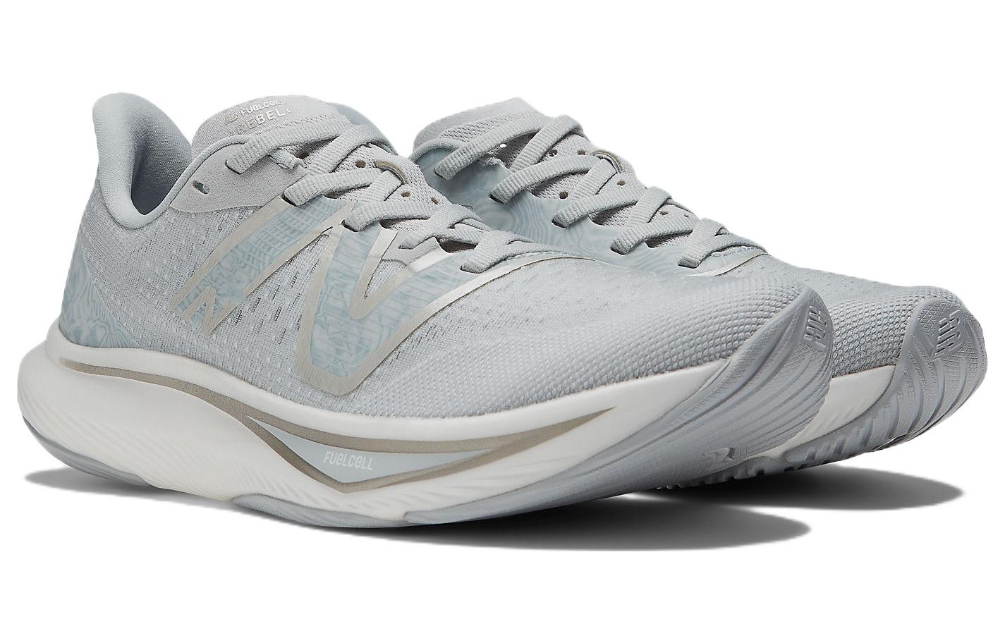 Lookbook (W) New Balance FuelCell Rebel v3 ''Light Aluminum'' Licht Aluminium WFCXEG3