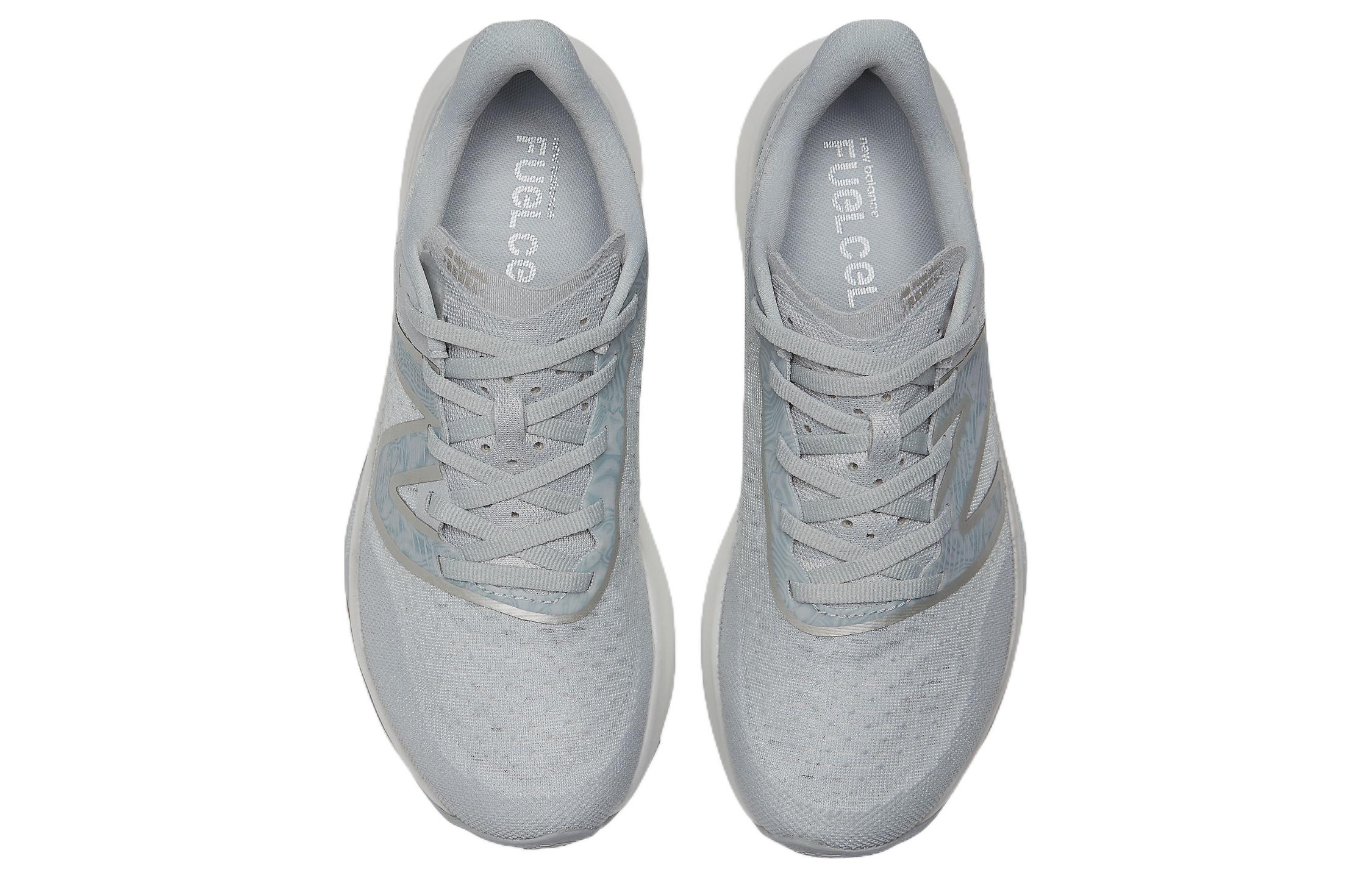 Shop (W) New Balance FuelCell Rebel v3 ''Light Aluminum'' Licht Aluminium WFCXEG3