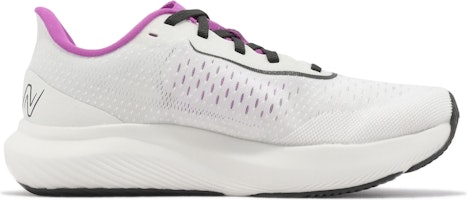 (W) ニューバランス フューエルセル レベル v3 'ホワイト コズミック ローズ' WFCXCW3 WFCXCW3 Lookbook (W) ニューバランス フューエルセル レベル v3 'ホワイト コズミック ローズ' WFCXCW3 WFCXCW3