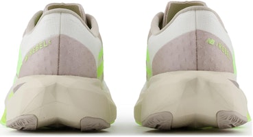 (W) New Balance FuelCell Rebel V4 'Beige Green' Pria/Wanita Beige Hijau WFCXLUM Details for (W) New Balance FuelCell Rebel V4 'Beige Green' Pria/Wanita Beige Hijau WFCXLUM