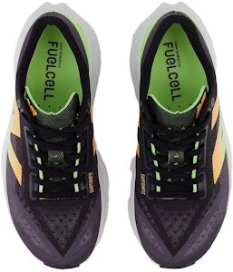 (W) New Balance FuelCell Rebel v4 'Hitam Putih Peach' WFCXCG4 Shop (W) New Balance FuelCell Rebel v4 'Hitam Putih Peach' WFCXCG4