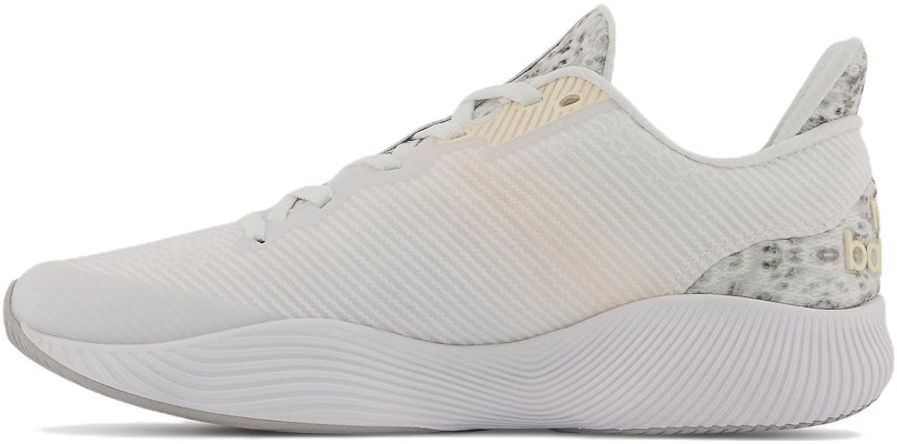 (W) New Balance FuelCell Shift TR 'Putih Light Aluminum' WXSHFTPW Buy (W) New Balance FuelCell Shift TR 'Putih Light Aluminum' WXSHFTPW