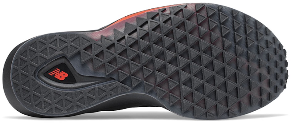 New Balance FuelCell Speedrift 黑紅色 女性款 Shop New Balance FuelCell Speedrift 黑紅色 女性款