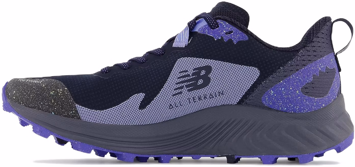 new-balance-fuel-cell-summit-unknown-v3-black-vibrant-violet-wmns
