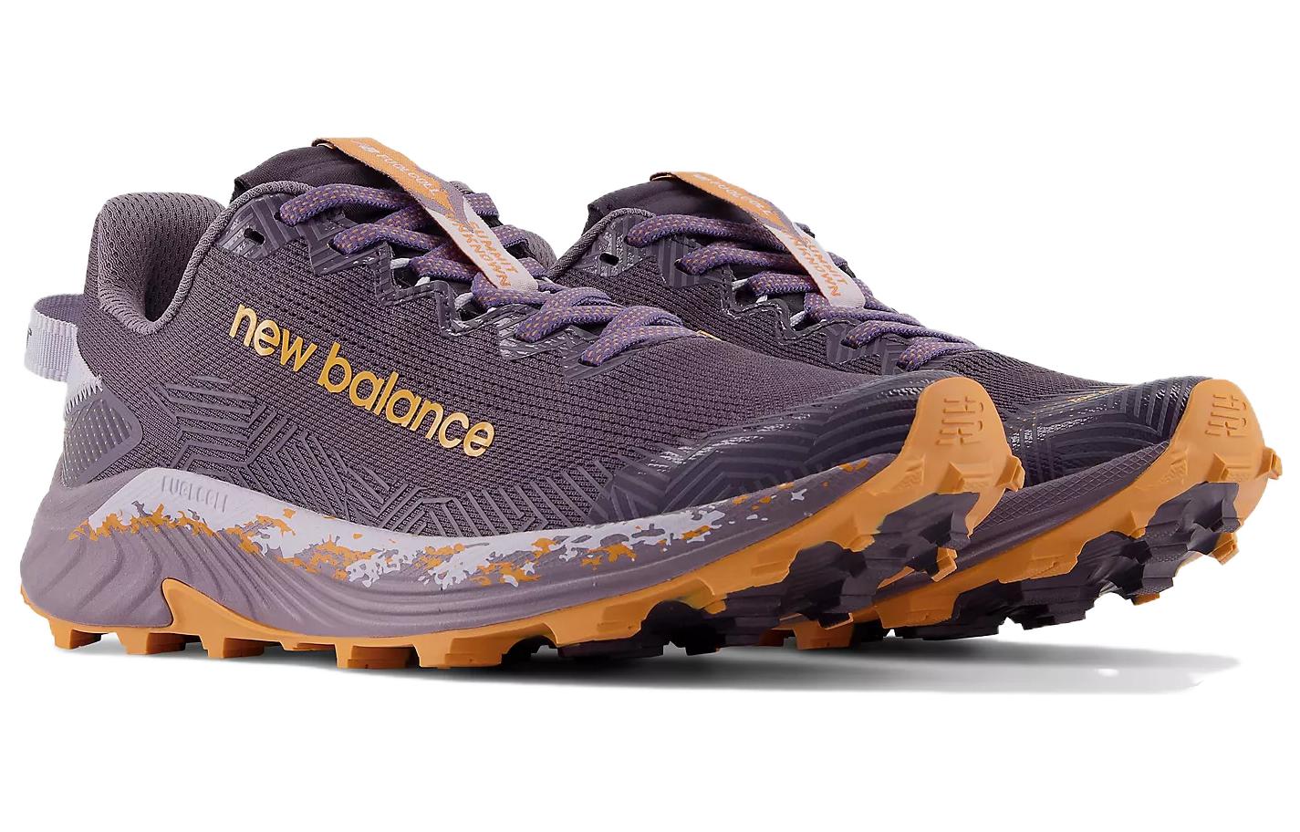 Lookbook (W) ニューバランス FuelCell サミットv4 パープル WTUNKNL4