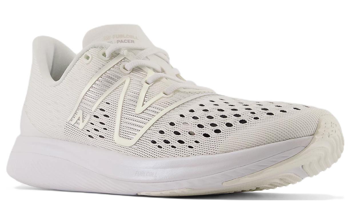 Lookbook New Balance FuelCell Supercomp Pacer 防滑耐磨 低筒 跑步鞋 女款 白銀色