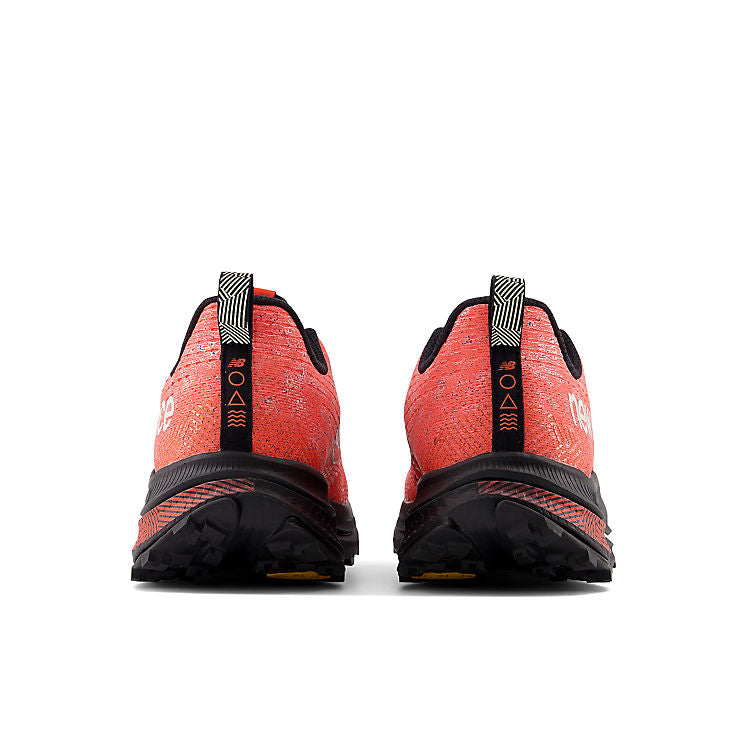 Shop (W) New Balance FuelCell SuperComp Trail ''Rouge Néon'' WTTRXLD