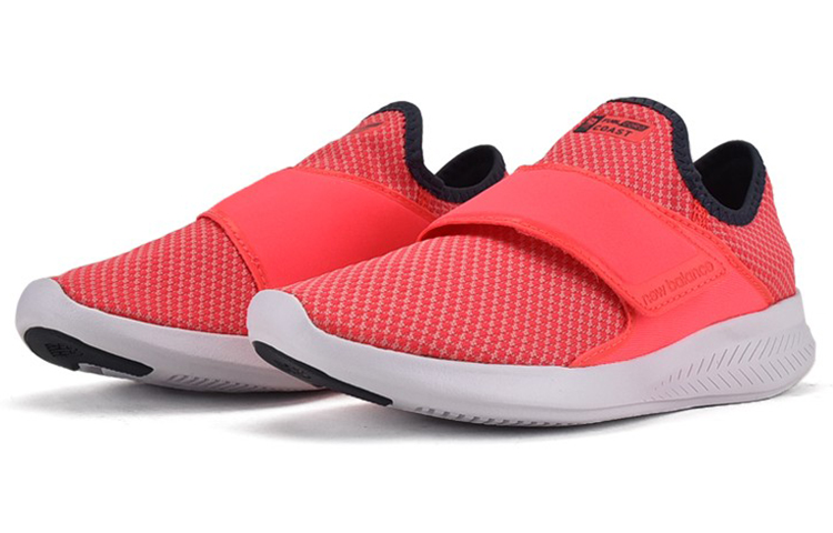 Lookbook (W) New Balance FuelCore Coast ''Roze'' WCOASHV3