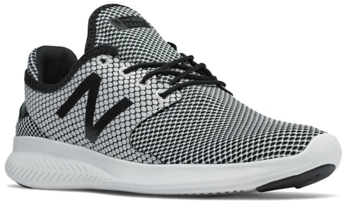 (W) New Balance FuelCore Coast v3 ''Zwart Wit'' Sneakers WCOASL3H Lookbook (W) New Balance FuelCore Coast v3 ''Zwart Wit'' Sneakers WCOASL3H