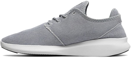 (Women) New Balance FuelCore Coast v3 Sweatshirt 'Gray White' WCOASLL3 (Women) New Balance FuelCore Coast v3 Sweatshirt 'Gray White' WCOASLL3