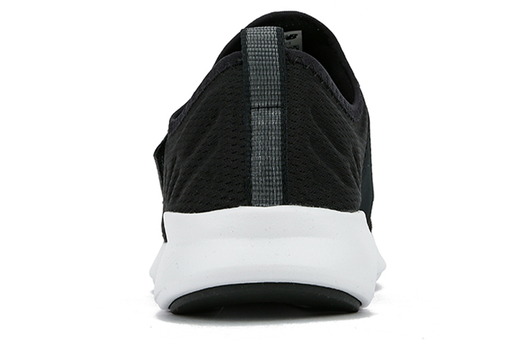 Lookbook (W) New Balance FuelCore Coast v4 ''Zwart'' WCSTALB4