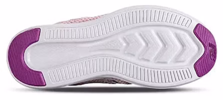 Shop New Balance Fuelcore Coast v4 粉色 女款