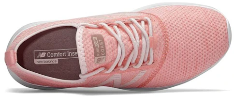 Shop New Balance 防滑耐磨舒適 低幫運動跑步鞋 女款 粉紅 FuelCore Coast v4