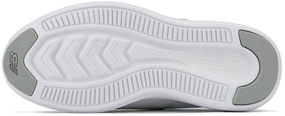 (W) New Balance FuelCore Coast v4 'Putih' WCSTALW4 Shop (W) New Balance FuelCore Coast v4 'Putih' WCSTALW4
