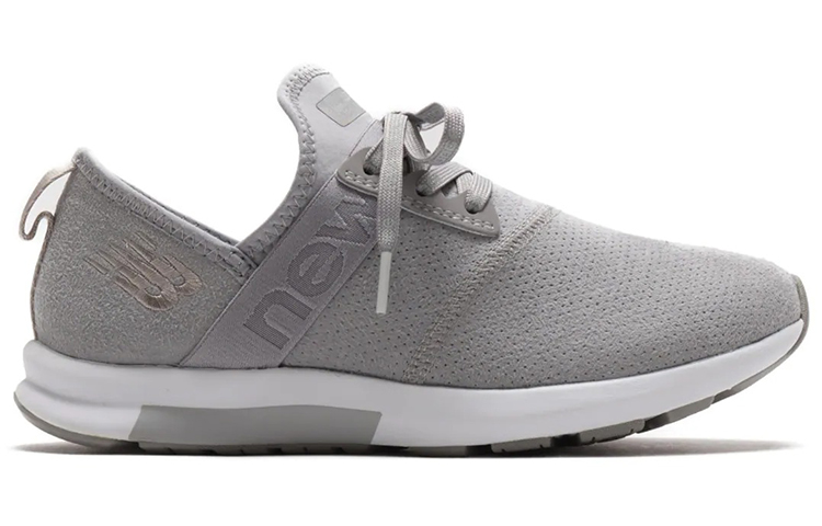 Order (W) New Balance FuelCore Nergize ''Grau Weiß'' WXNRGTL