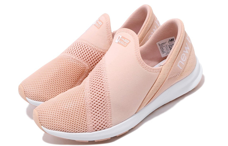Lookbook (W) New Balance FuelCore Nergize Wide ''Oranje Wit'' WLNRSLP1D