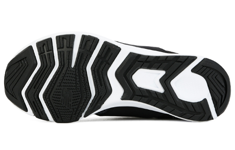 Shop New Balance FuelCore Spark 黑色 女款
