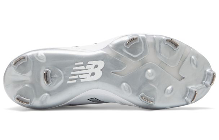 Shop (W) New Balance Fuse v2 Metal ''Bianco'' SMFUSEW2