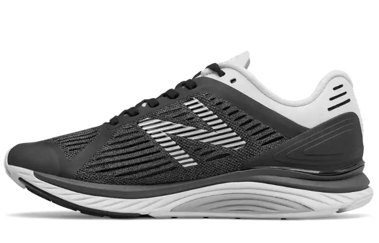 (Women) New Balance Hanzo U Black D Wide WHANZUM1