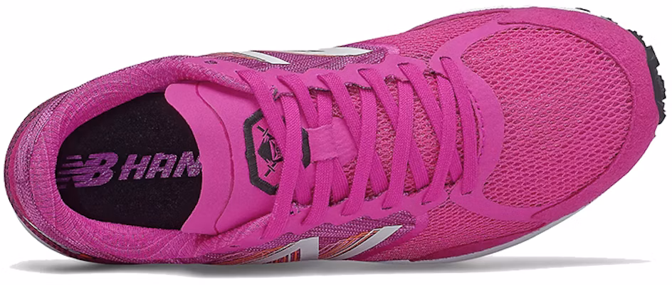 (W) New Balance Hanzo v1 Merah WHANZWP1 Lookbook (W) New Balance Hanzo v1 Merah WHANZWP1