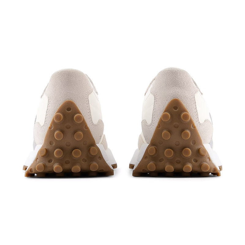 Lookbook (W) ニューバランス ジョーダン 327 スニーカー W327240