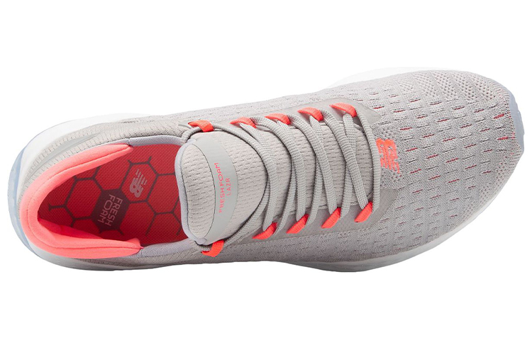 Lookbook (W) ニューバランス Lazr HypoKnit V2 グレー WLZHKLI2