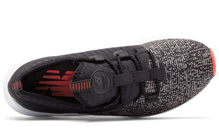 Lookbook (W) Sepatu New Balance Lazr Hitam/Putih WLAZRMT