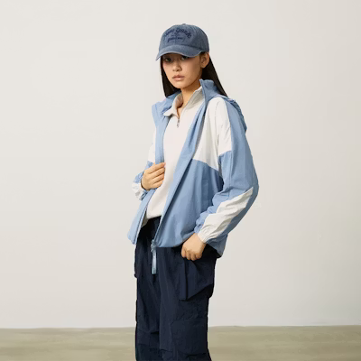 (W) New Balance 轻便户外连帽夹克 湖水蓝 休闲时尚款 NAE34062-DBL Shop (W) New Balance 轻便户外连帽夹克 湖水蓝 休闲时尚款 NAE34062-DBL